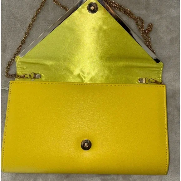 Aldo Envelope Clutch/ Shoulder Bag Yellow Satin Faux Leather Chain Gold NEW - Picture 15 of 16